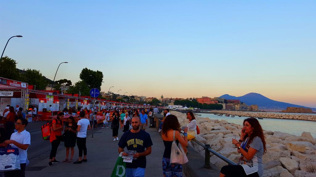 Daily Napoli - Lungomare Hotel ภายนอก รูปภาพ